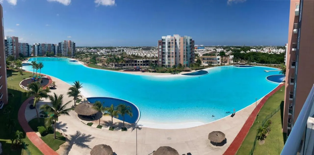 Dream Family Vacations Cancun Apartment